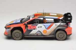 Hyundai i20 N Rally1 #1 T. Neuville / M. Wydaeghe Rally Portugal 2025 IXO 1:18 18RMC251B Druckguss — Bild 3 von 6
