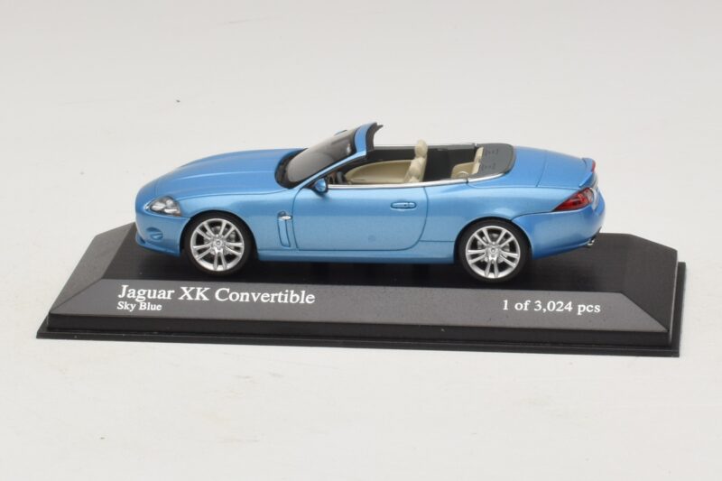 Jaguar XK X150 Cabriolet Hellblau Metallic Minichamps 1:43 Jaguar XK X150 Cabriolet Hellblau Metallic Minichamps 1:43 400130530 Druckguss