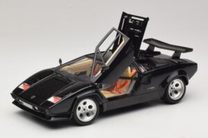 Lamborghini Countach 5000 Quattrovalvole Schwarz Bburago 1:18 3337 Druckguss — Bild 2 von 8