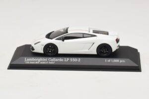 Lamborghini Gallardo LP550-2 Tricolore Weiß Minichamps 1:43 Lamborghini Gallardo LP550-2 Tricolore Weiß Minichamps 1:43 400103801 Druckguss