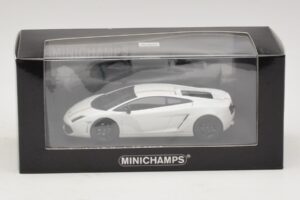 Lamborghini Gallardo LP550-2 Tricolore Weiß Minichamps 1:43 400103801 Druckguss — Bild 5 von 5