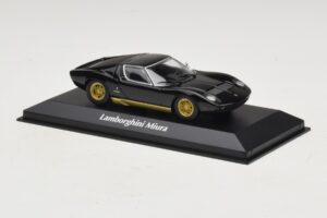 Lamborghini Miura P400 Schwarz Maxichamps 1:43 940103000 Druckguss — Bild 3 von 5