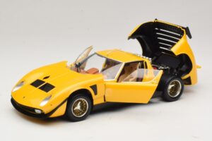 Lamborghini Miura SVR Gelb & Schwarz Kyosho 1:18 08319GY Druckguss — Bild 2 von 8