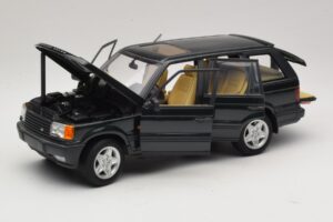 Land Rover Range Rover P38A 4.6 HSE Grün Metallic AUTOart 1:18 70010 Druckguss — Bild 2 von 8