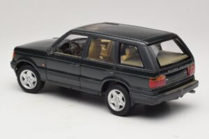Land Rover Range Rover P38A 4.6 HSE Grün Metallic AUTOart 1:18 70010 Druckguss — Bild 7 von 8