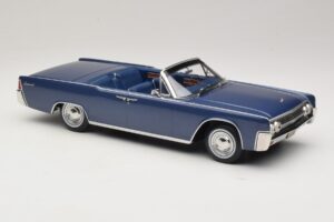Lincoln Continental Convertible Blau Metallic The Lincoln Lawyer KK-Scale 1:18 KKDC181522 Druckguss — Bild 5 von 7