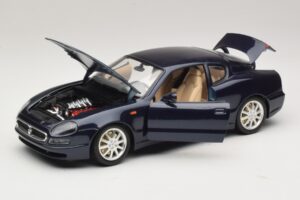 Maserati 3200 GT Blau Bburago 1:18 3371-P1 Druckguss — Bild 2 von 8