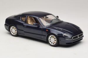 Maserati 3200 GT Blau Bburago 1:18 3371-P1 Druckguss — Bild 6 von 8