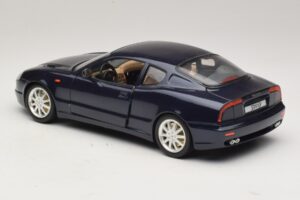 Maserati 3200 GT Blau Bburago 1:18 3371-P1 Druckguss — Bild 7 von 8