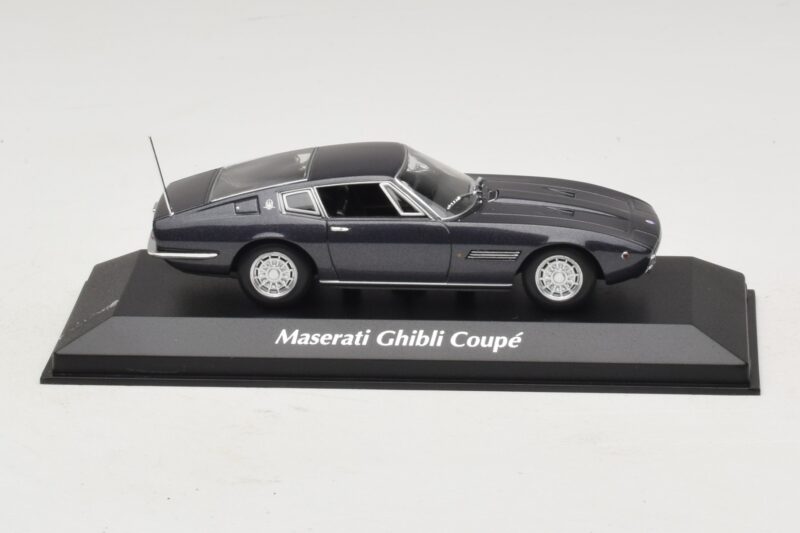 Maserati Ghibli Braun Metallic Maxichamps 1:43 940123320 Druckguss
