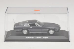 Maserati Ghibli Braun Metallic Maxichamps 1:43 940123320 Druckguss — Bild 4 von 5