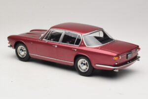 Maserati Quattroporte I Rot Metallic KK-Scale 1:18 KKDC181512 Druckguss — Bild 5 von 6