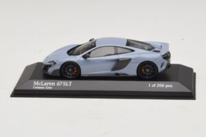 McLaren 675LT Ceramic Grey Minichamps 1:43 537154420 Druckguss