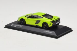 McLaren 675LT Napier Green Minichamps 1:43 537154422 Druckguss — Bild 3 von 5