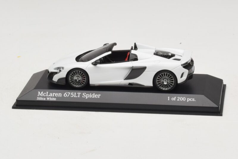 McLaren 675LT Spider Silica White Minichamps 1:43 537154432 Druckguss