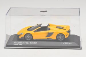 McLaren 675LT Spider Volcano Yellow Minichamps 1:43 537154430 Druckguss — Bild 4 von 5