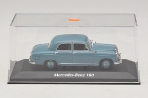 Mercedes 180 W120 Blau Maxichamps 1:43 940033102 Druckguss — Bild 4 von 5
