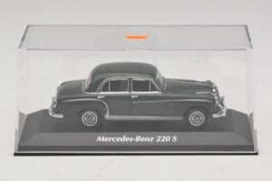 Mercedes 220 S W180 Dunkelgrün Maxichamps 1:43 940033001 Druckguss — Bild 4 von 5