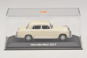 Mercedes 220 S W180 Weiß Maxichamps 1:43 940033000 Druckguss — Bild 4 von 5