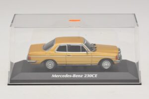 Mercedes 230 CE C123 Gold Metallic Maxichamps 1:43 940032220 Druckguss — Bild 4 von 5