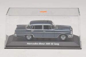 Mercedes 300 SE W112 Lang Blau Metallic Maxichamps 1:43 940035200 Druckguss — Bild 4 von 5