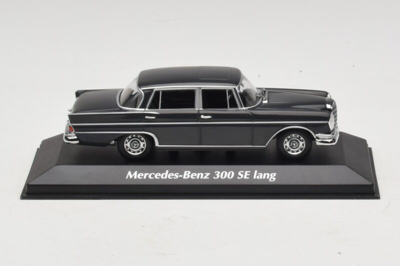 Mercedes 300 SE W112 Lang Dunkelgrau Maxichamps 1:43 940035201 Druckguss