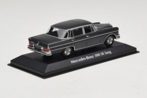 Mercedes 300 SE W112 Lang Dunkelgrau Maxichamps 1:43 940035201 Druckguss — Bild 2 von 5