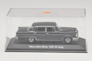 Mercedes 300 SE W112 Lang Dunkelgrau Maxichamps 1:43 940035201 Druckguss — Bild 4 von 5