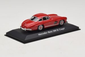 Mercedes 300 SL W198 Rot Maxichamps 1:43 940039001 Druckguss — Bild 2 von 5
