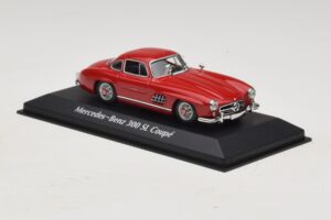 Mercedes 300 SL W198 Rot Maxichamps 1:43 940039001 Druckguss — Bild 3 von 5