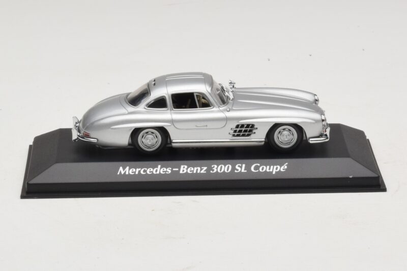 Mercedes 300 SL W198 Silber Maxichamps 1:43 940039000 Druckguss