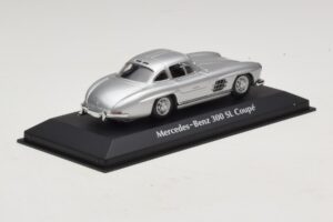 Mercedes 300 SL W198 Silber Maxichamps 1:43 940039000 Druckguss — Bild 2 von 5
