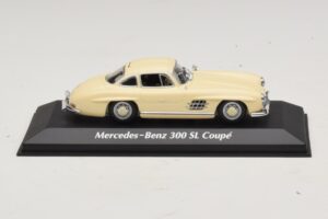 Mercedes 300 SL W198 Weiß Maxichamps 1:43 940039002 Druckguss