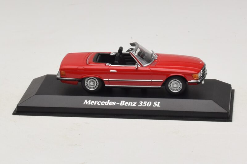 Mercedes 350 SL R107 Rot Maxichamps 1:43 Mercedes 350 SL R107 Rot Maxichamps 1:43 940033432 Druckguss