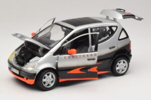 Mercedes A-Class W168 D. Coulthard Silber Maisto 1:18 35841 Druckguss — Bild 2 von 8