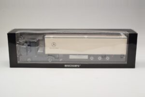 Mercedes Actros 1044 Blau Minichamps 1:43 B66000604 Druckguss — Bild 6 von 7