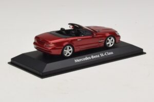 Mercedes SL R230 Rot Metallic Maxichamps 1:43 940037530 Druckguss — Bild 2 von 5