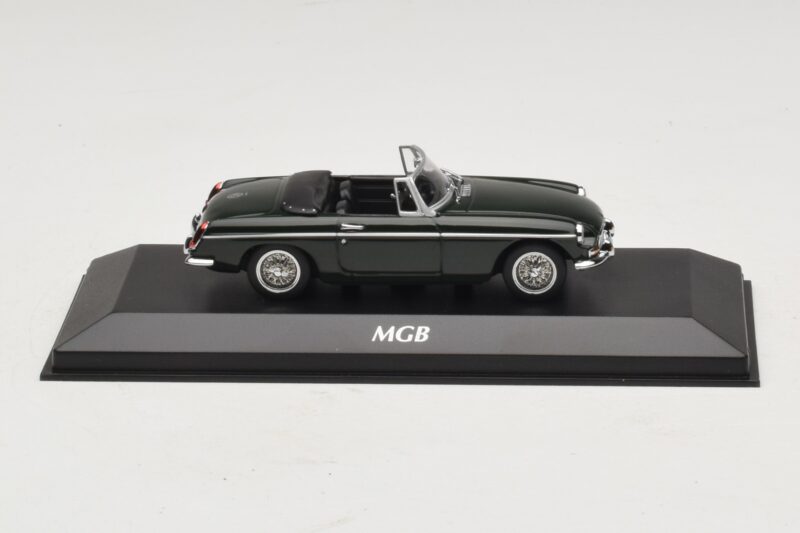 MG MGB Mk1 Grün Maxichamps 1:43 MG MGB Mk1 Grün Maxichamps 1:43 940131031 Druckguss