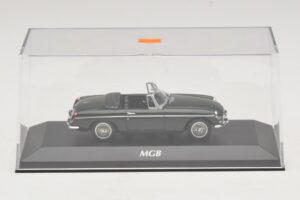 MG MGB Mk1 Grün Maxichamps 1:43 940131031 Druckguss — Bild 4 von 5