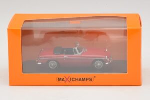 MG MGB Mk1 Rot Maxichamps 1:43 940131030 Druckguss — Bild 5 von 5