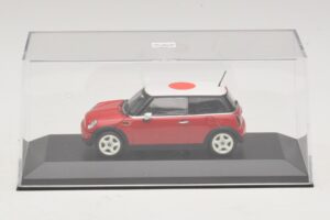 Mini Cooper One R50 Rot Mit Japanischer Flagge Minichamps 1:43 MINI034 Druckguss — Bild 4 von 5