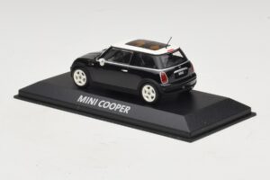 Mini Cooper S R53 Schwarz Mit Panoramadach Minichamps 1:43 MINI022 Druckguss — Bild 3 von 4