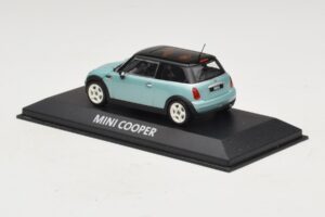 Mini Cooper S R53 Hellblau Metallic Mit Schwarzem Dach Minichamps 1:43 MINI030 Druckguss — Bild 3 von 4
