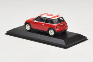 Mini Cooper S R53 Rot Mit Kanadischer Flagge Minichamps 1:43 MINI017 Diecast — Bild 3 von 5