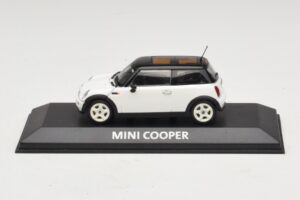 Mini Cooper S R53 Weiß Mit Schwarzem Dach Minichamps 1:43 MINI027 Druckguss