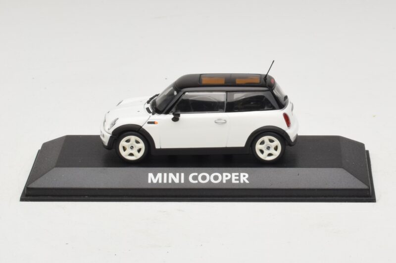 Mini Cooper S R53 Weiß Mit Schwarzem Dach Minichamps 1:43 MINI027 Druckguss