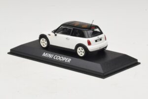 Mini Cooper S R53 Weiß Mit Schwarzem Dach Minichamps 1:43 MINI027 Druckguss — Bild 3 von 4