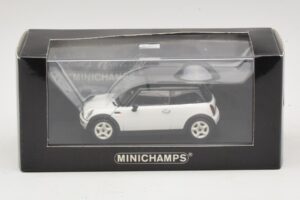 Mini Cooper S R53 Weiß Mit Schwarzem Dach Minichamps 1:43 MINI027 Druckguss — Bild 4 von 4