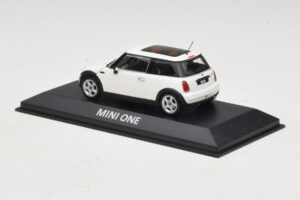 Mini Cooper S R53 Weiß Mit Panoramadach Minichamps 1:43 MINI020 Diecast — Bild 3 von 5