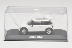 Mini Cooper S R53 Weiß Mit Panoramadach Minichamps 1:43 MINI020 Diecast — Bild 4 von 5